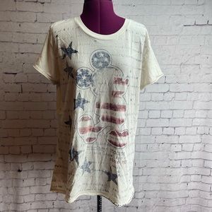 Disney parks cream colored patriotic Mickey Mouse short sleeve tee size XL